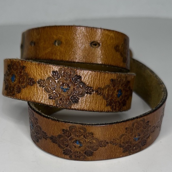 Vintage Accessories - Vintage Tooled Southwest Leather Belt Brass Buckle